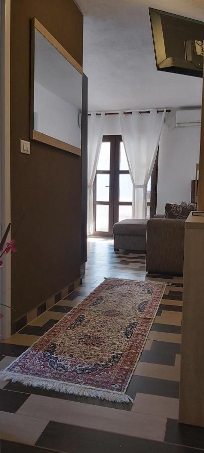 Apartment Iva Njivice Eksteriør bilde