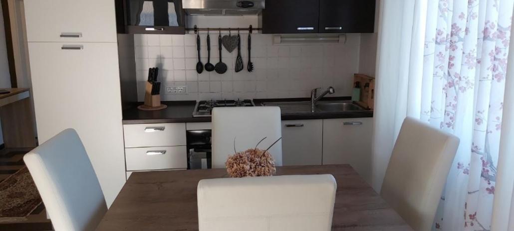 Apartment Iva Njivice Eksteriør bilde
