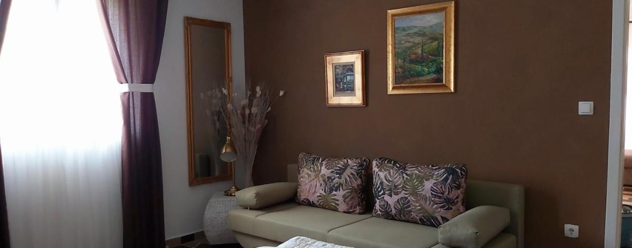 Apartment Iva Njivice Eksteriør bilde